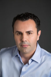 Babak Robert Farzad