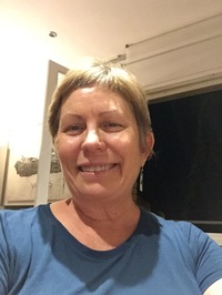 Lisa        Harris
