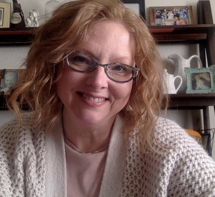 Lisa Allen (Contributor of Listen to Your Mother)