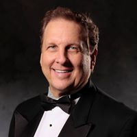 Christopher     Brown