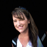Becky Avella profile picture