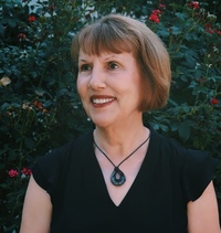 Meg Lelvis profile picture