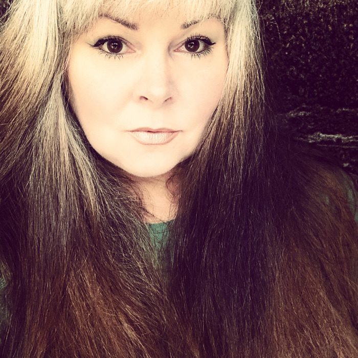 Rena Jones (Author of A New Job for Dilly)
