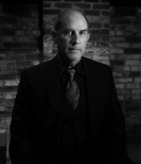 Richard          Andrews