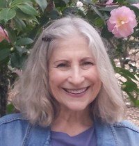 Claudia  Grossman