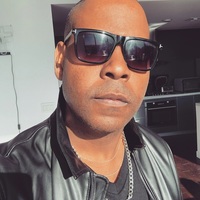 Bryan Edward Hill profile picture