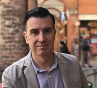 Tom  Benjamin