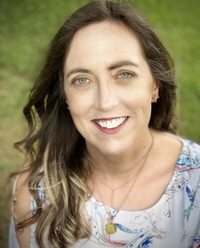 Linda Oaks