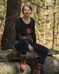 Stephanie     Davies