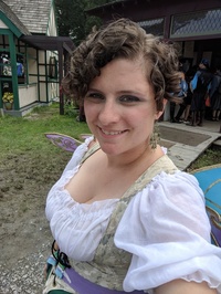 Mandi Richards