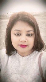 Esha Pandey profile picture