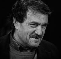 فاسيلي أكسيونوف