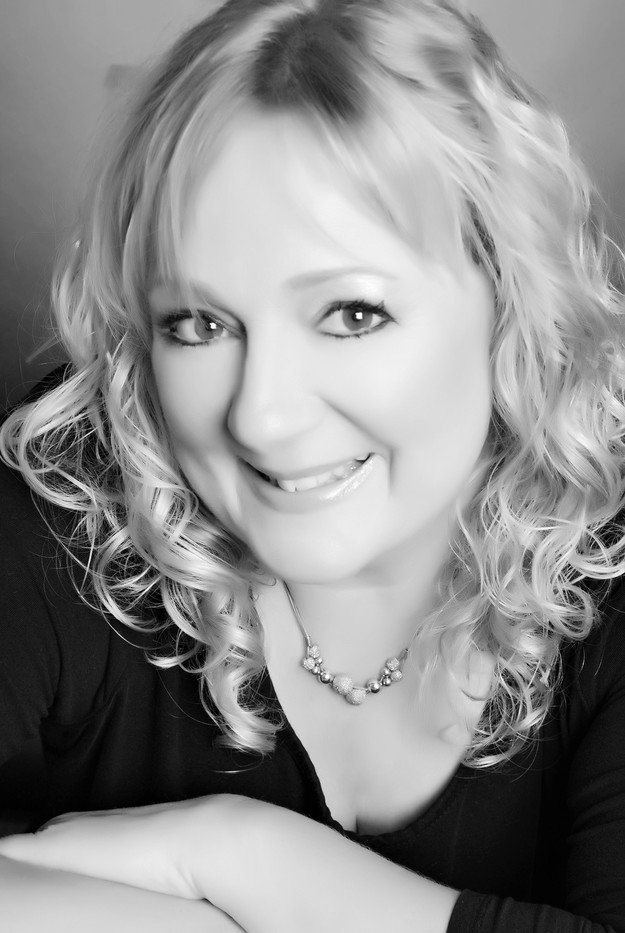 Oliver Rixon (Author of Broken Mirror)