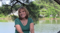 Liz  Cooper