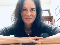 Melissa Aronczyk profile picture
