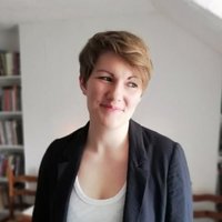 Caroline  Bird profile picture