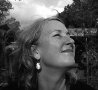 Mary        Sullivan