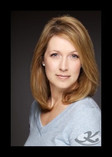 Holly Lynden (Author of The Customer At Table 5)