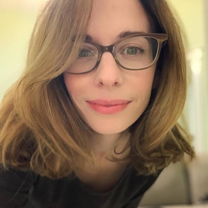 Eva Robinson (Author of Influenced)