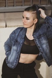 Courtney Leigh profile picture