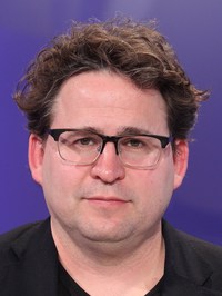 Wolfram Eilenberger profile picture