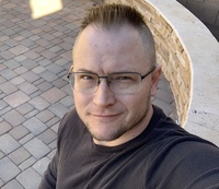 Thomas Howard Riley profile picture