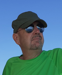 Tom  Kane