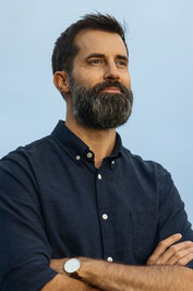 Thomas      Anderson