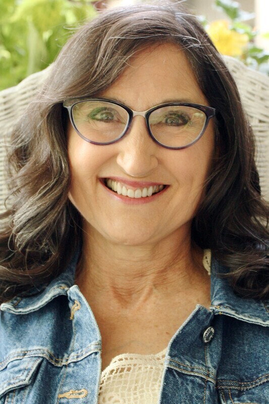 Mary Cronk Farrell (Author of Irena's Children)(02)