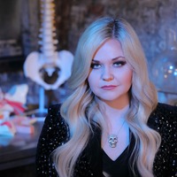 Lindsey Fitzharris profile picture