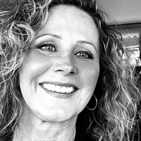 Nicki Huntsman Smith profile picture