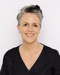 Sarah   Armstrong