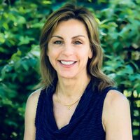 Carole Hooven profile picture
