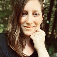 Liz  Highland profile picture