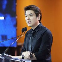 ปิยบุตร แสงกนกกุล