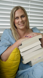 Lynda Tomalin