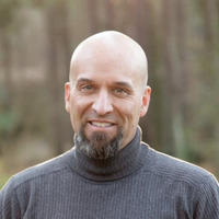 Tim  McKnight