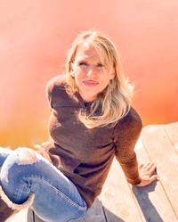 Paula  Scott