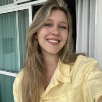 Vivian Grom