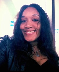Dr Qiana Gray