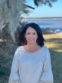 Laura       Elizabeth