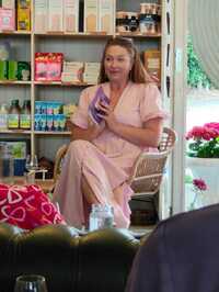 Nicole Fitton profile picture