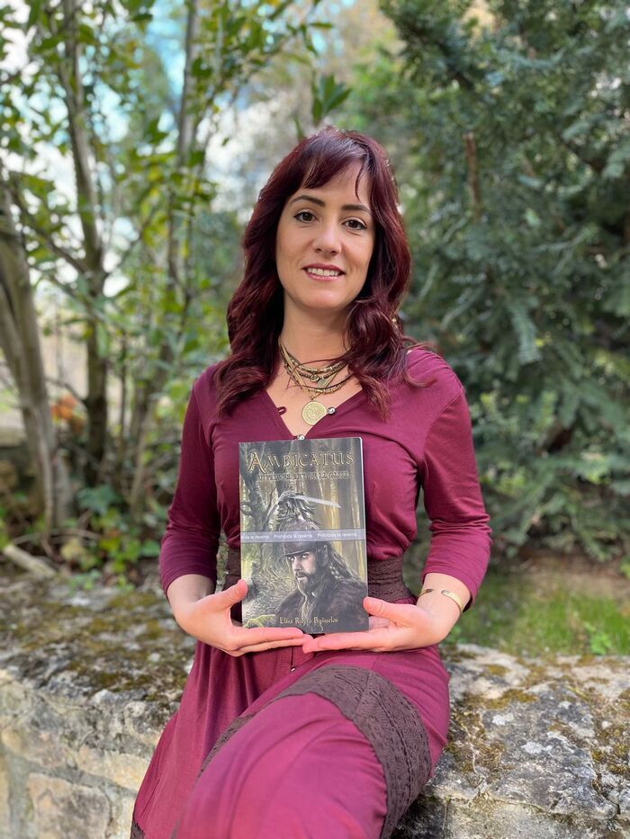 Elisa Rivero Bañuelos (Author of Tarvos)