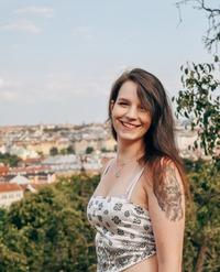 Lucy  Harris