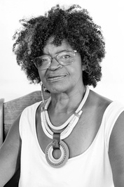 Miriam Alves