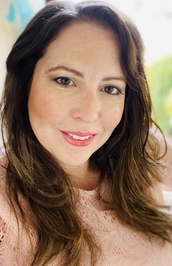 Shana Hollowell profile picture