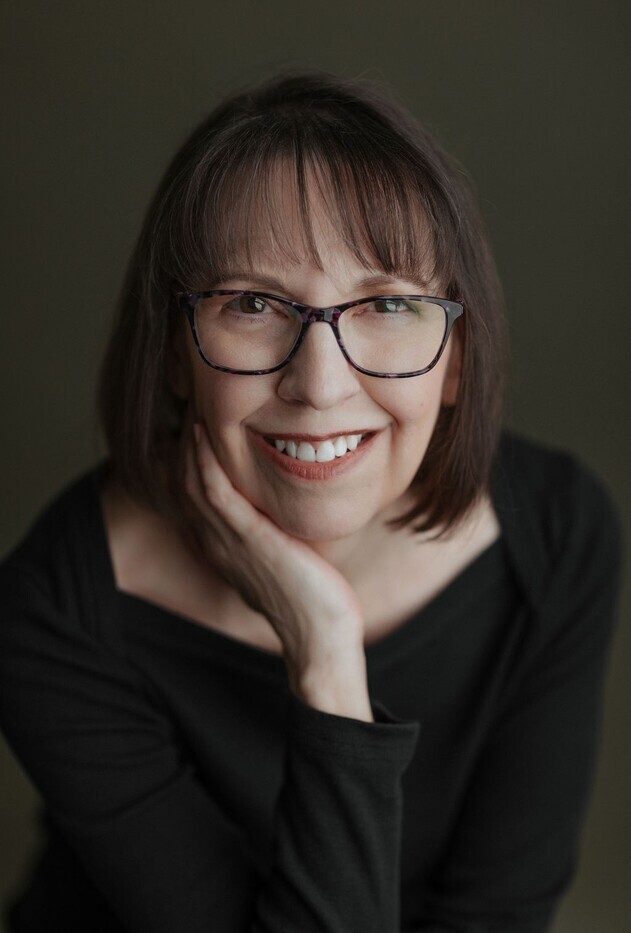 Kelly Mustian (Author of The Girls in the Stilt House)