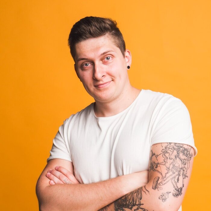 Андрій Новік (Author of Медальйон трьох змій)