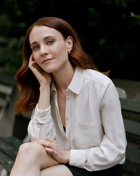Carrie Courogen profile picture