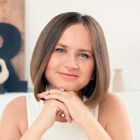 Ася Лавринович